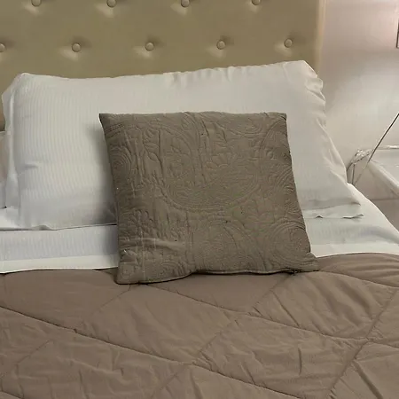 Navona بيت ضيافة 4*