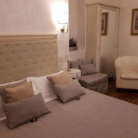 Navona 4* روما