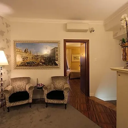 Navona 4*