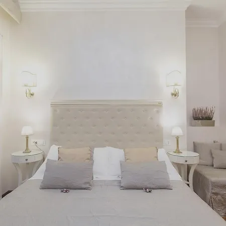 Navona 4*